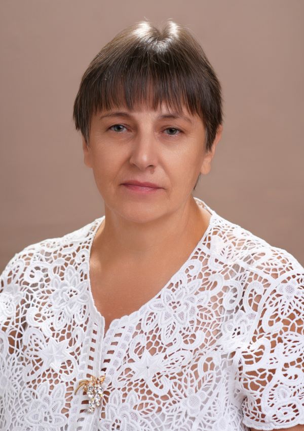 Кожухова Людмила Александровна.
